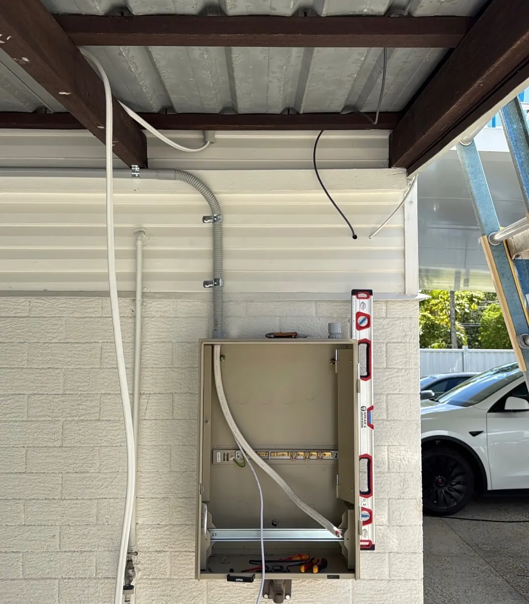 Electrical work by Electrician Brisbane